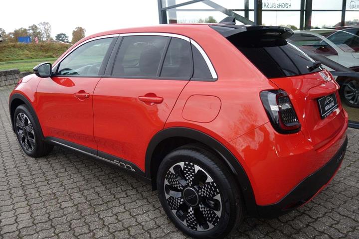 Orange Fiat 600e fra 2024