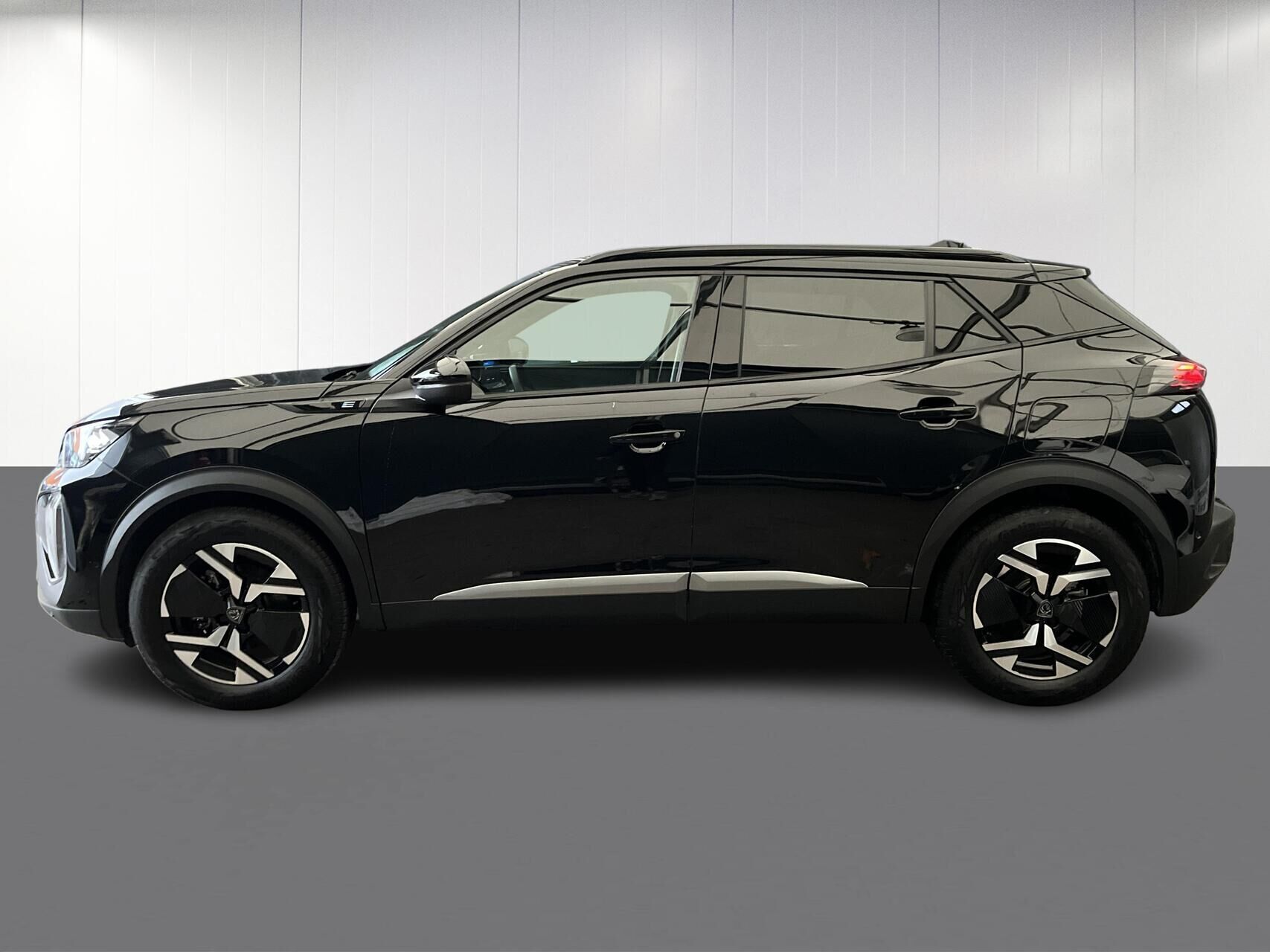 Peugeot e-2008 EL GT 156HK 5d Aut.