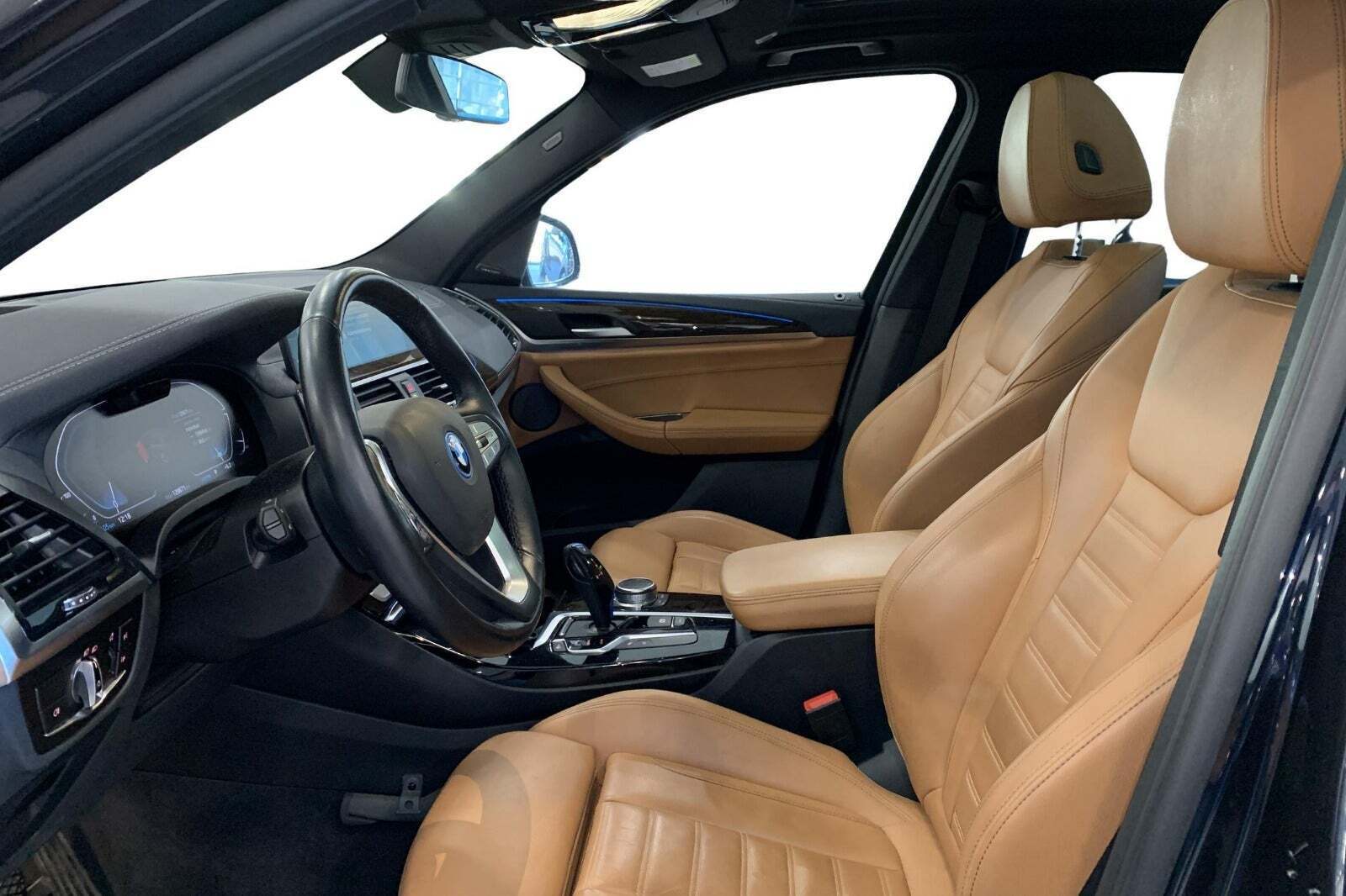 BMW iX3 Charged Plus