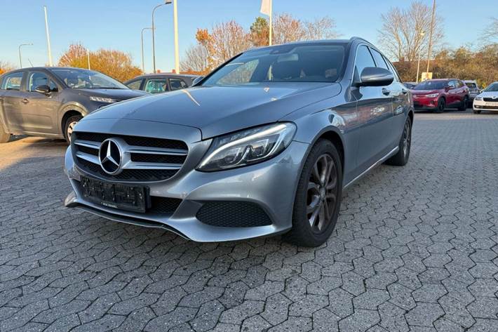 undefined Mercedes C200 fra 2015 set udefra
