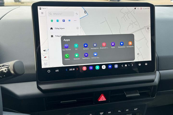 Hvid Kia PV5 fra 2026 set indefra