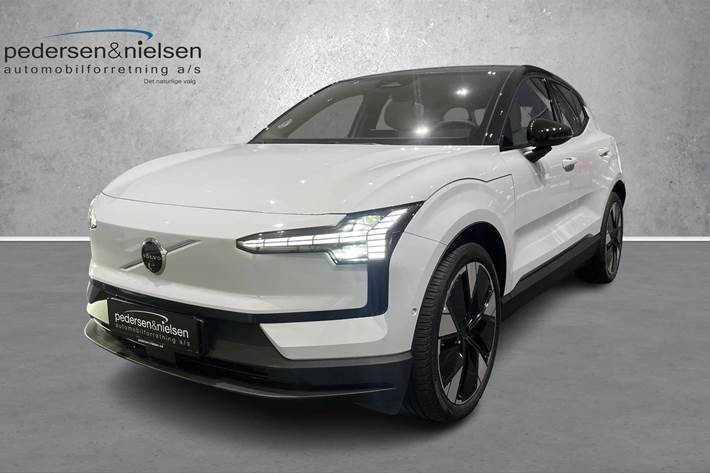 Blå Volvo EX30 fra 2024 set udefra