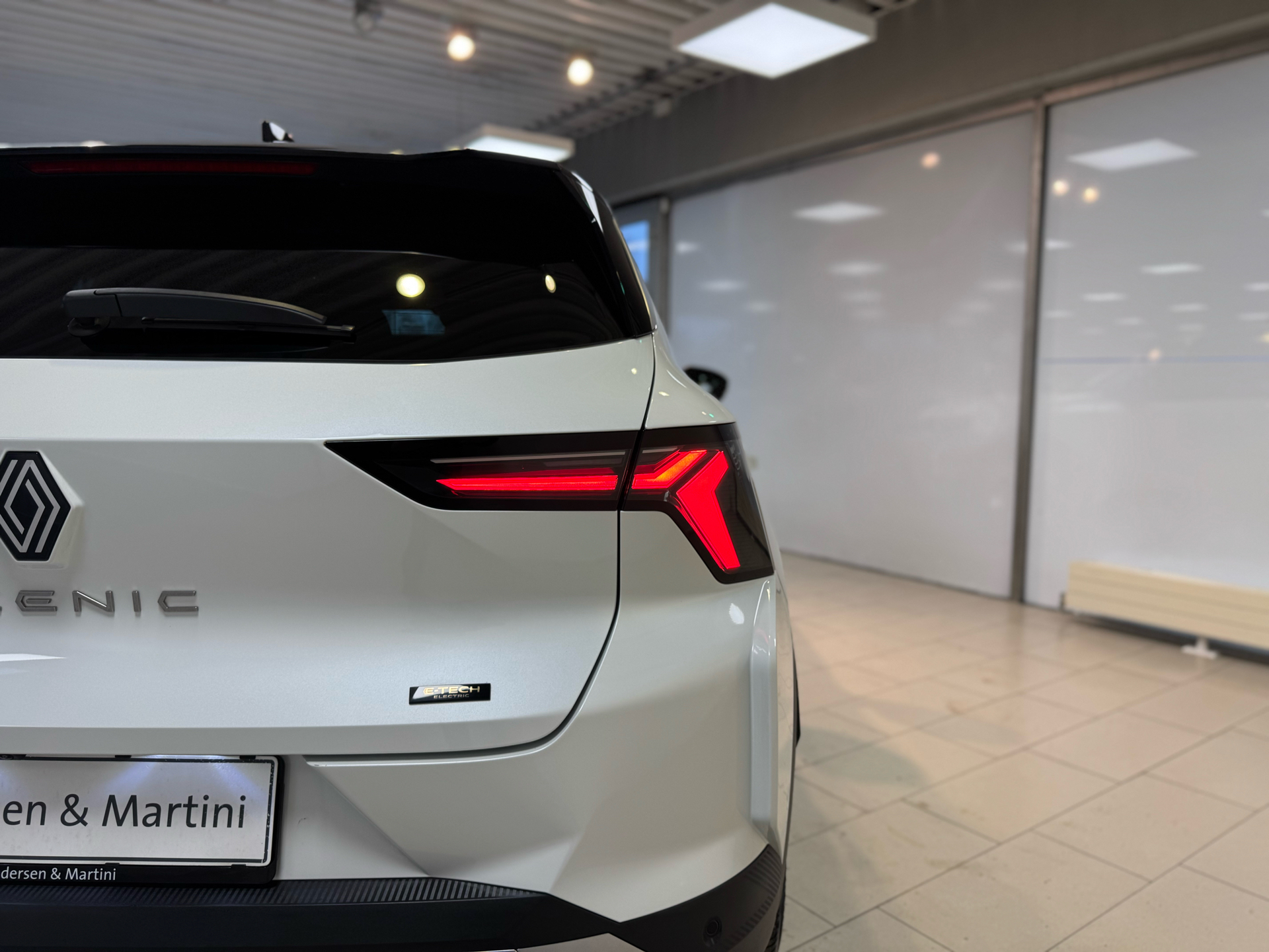 Renault Scénic E-TECH Techno 220HK Aut.