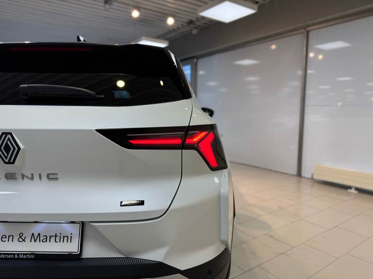 Renault Scénic E-TECH Techno 220HK Aut.