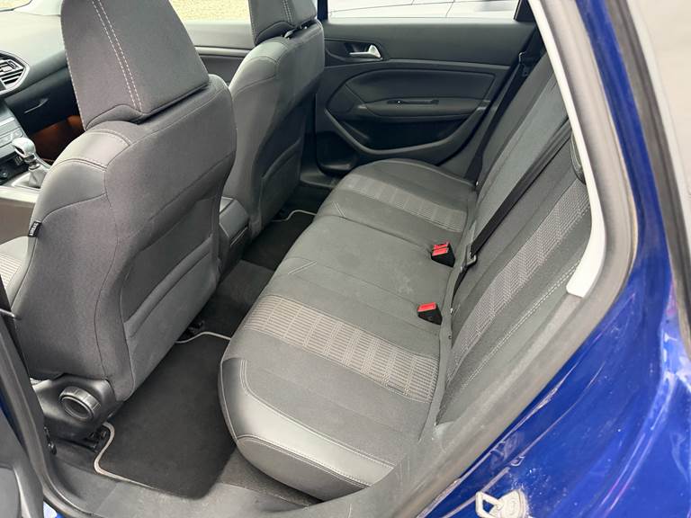 Peugeot 308 1,5 SW BlueHDi Allure+ 130HK Stc 6g