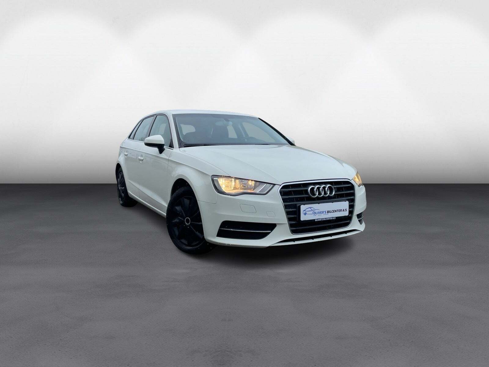 Audi A3 1,6 TDi 110 Attraction Sportback