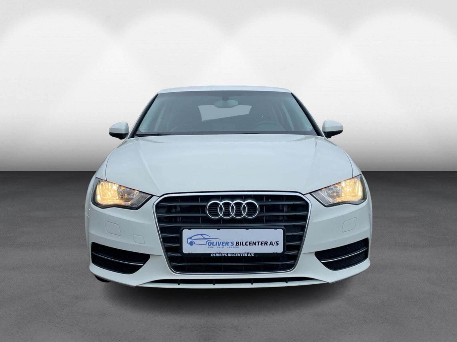 Audi A3 1,6 TDi 110 Attraction Sportback