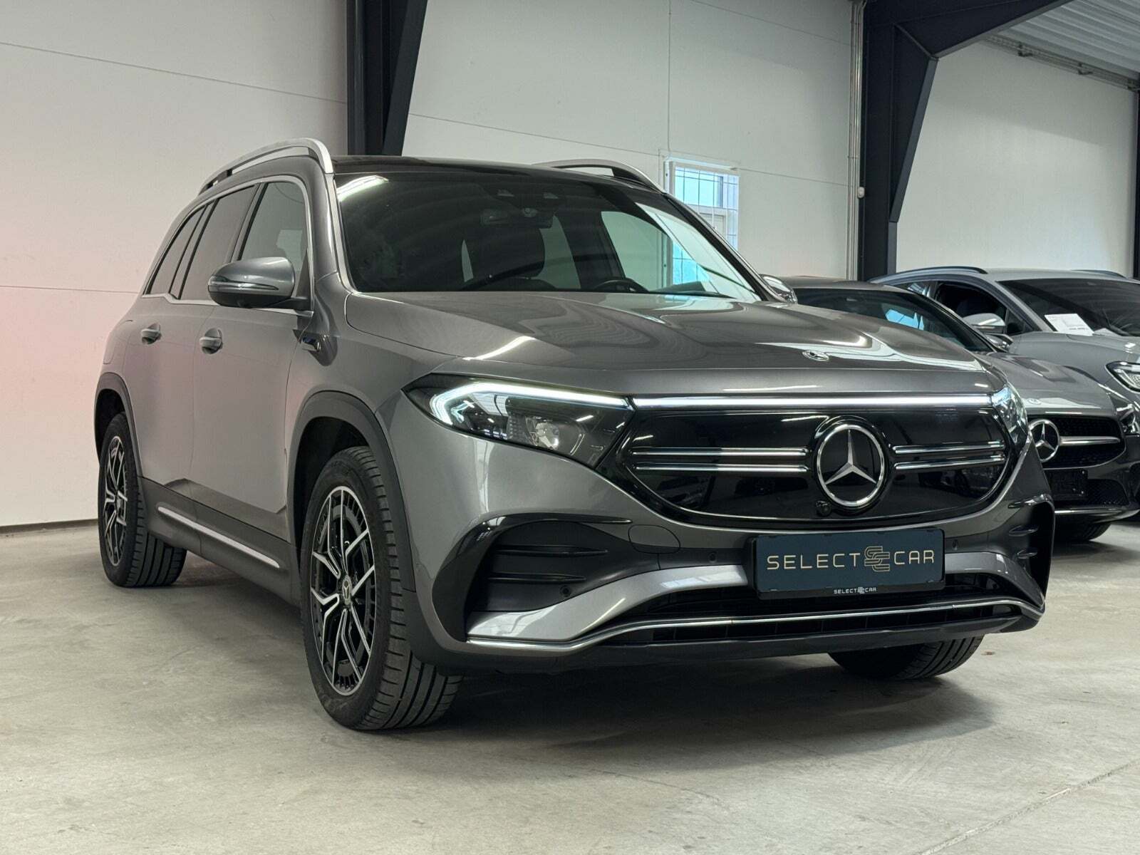 Mercedes EQB300 AMG Line 4Matic 7prs