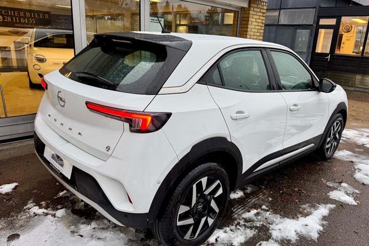 Hvid Opel Mokka-e fra 2022