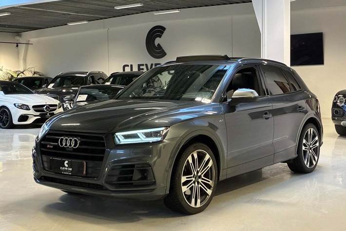 Grå Audi SQ5 fra 2018 set udefra
