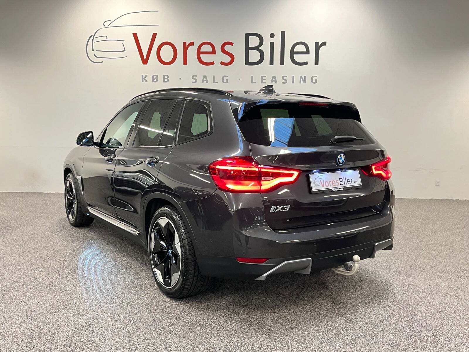 BMW iX3 Charged Plus