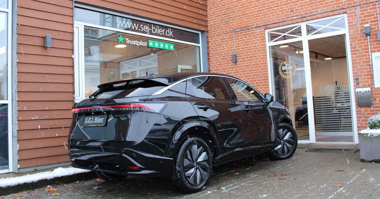 Sort Nissan Ariya fra 2025