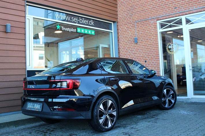Sort Polestar 2 fra 2024