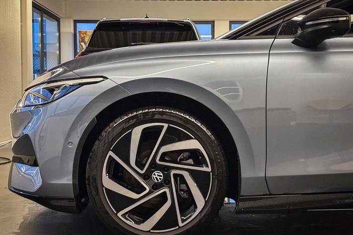 Blå VW ID.7 fra 2025