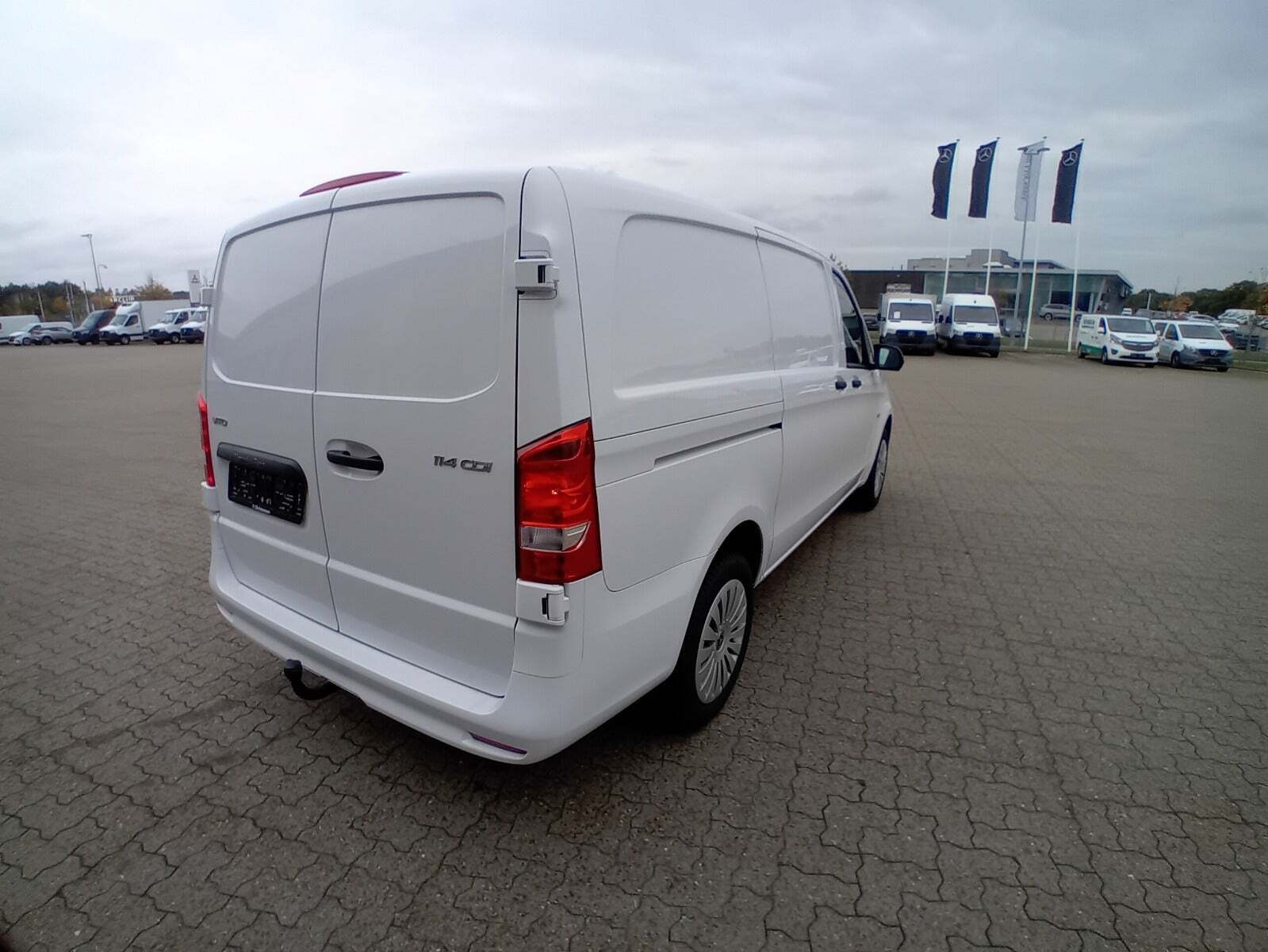 Mercedes Vito 114 2,0 CDi A2 Kassevogn PRO aut. RWD