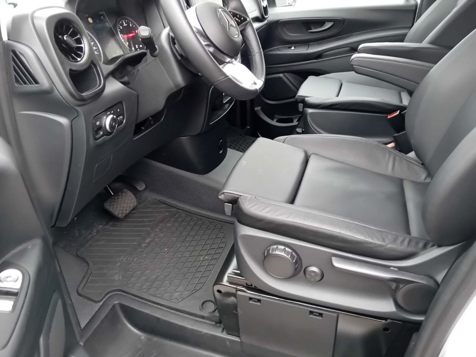 Mercedes Vito 114 2,0 CDi A2 Kassevogn PRO aut. RWD