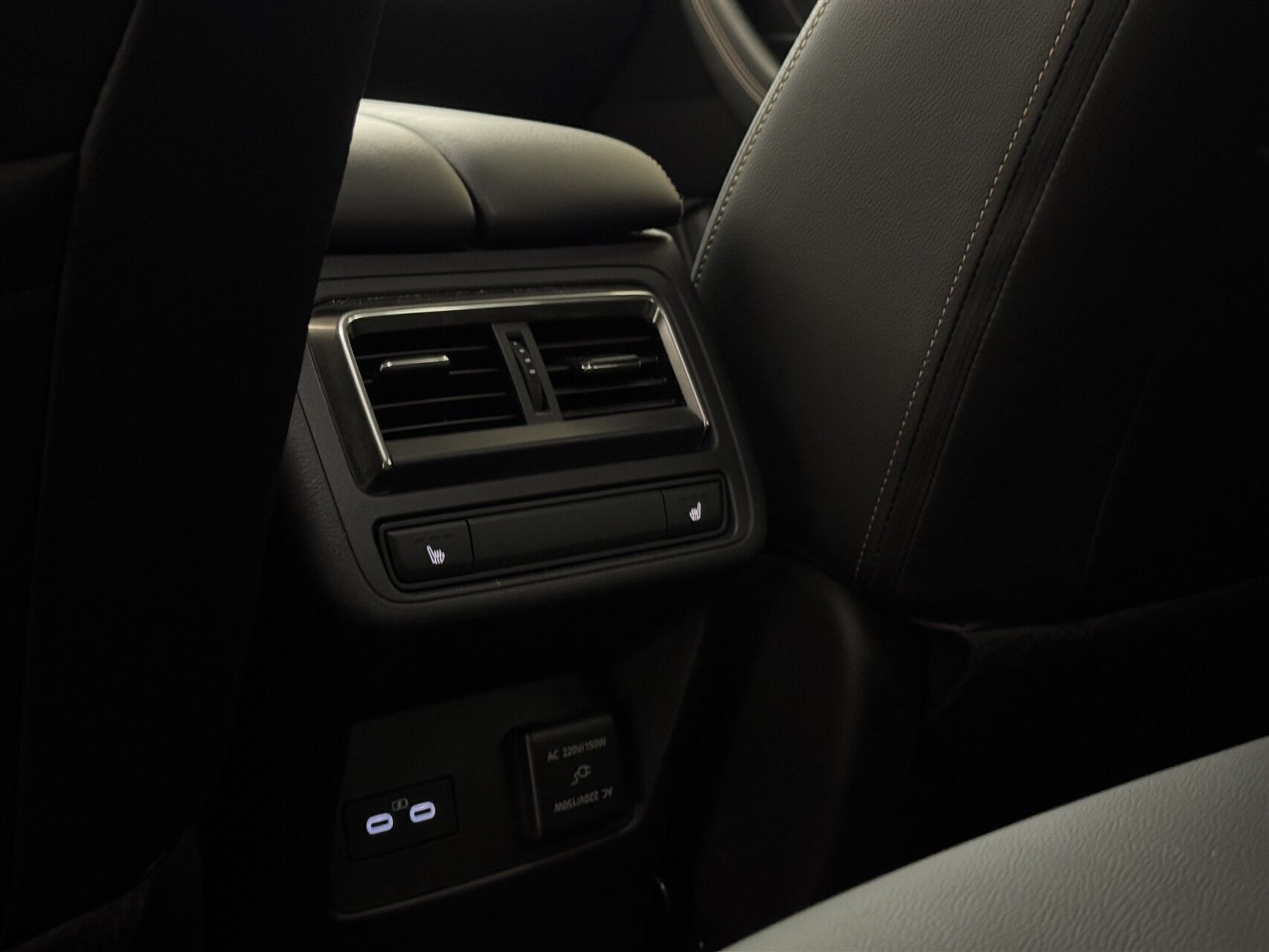 Brun Mazda CX-60 fra 2024