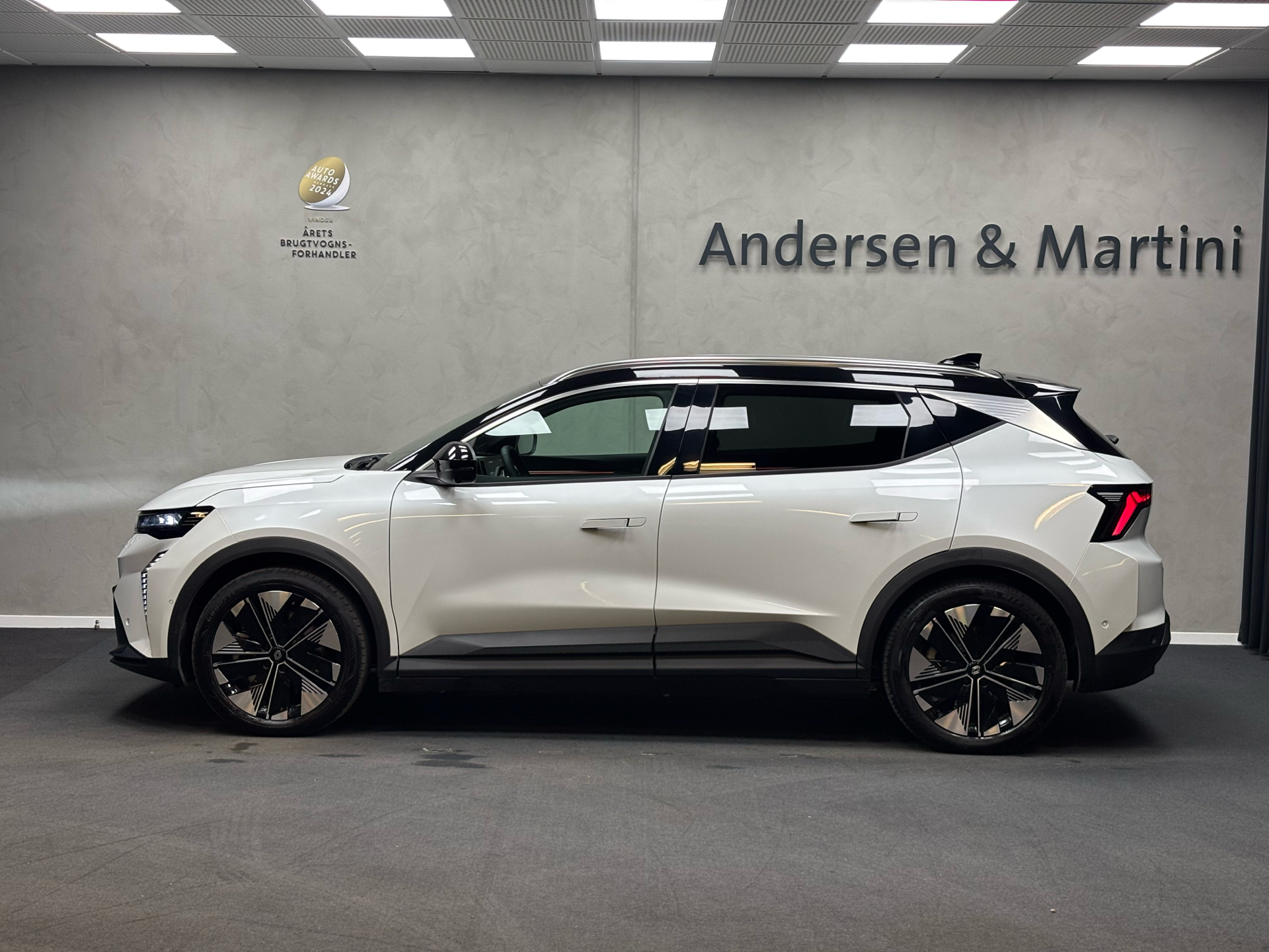 Renault Scénic E-TECH Techno 220HK Aut.