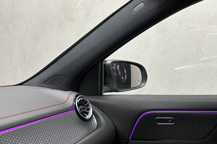 Sort Mercedes EQA 250+ fra 2025