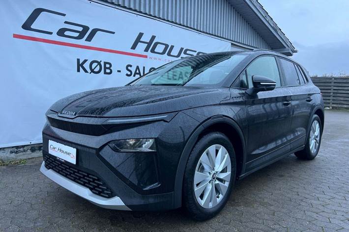 Sort Skoda Elroq fra 2026 set udefra