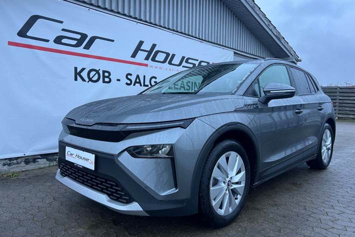 Grå Skoda Elroq fra 2026 set udefra