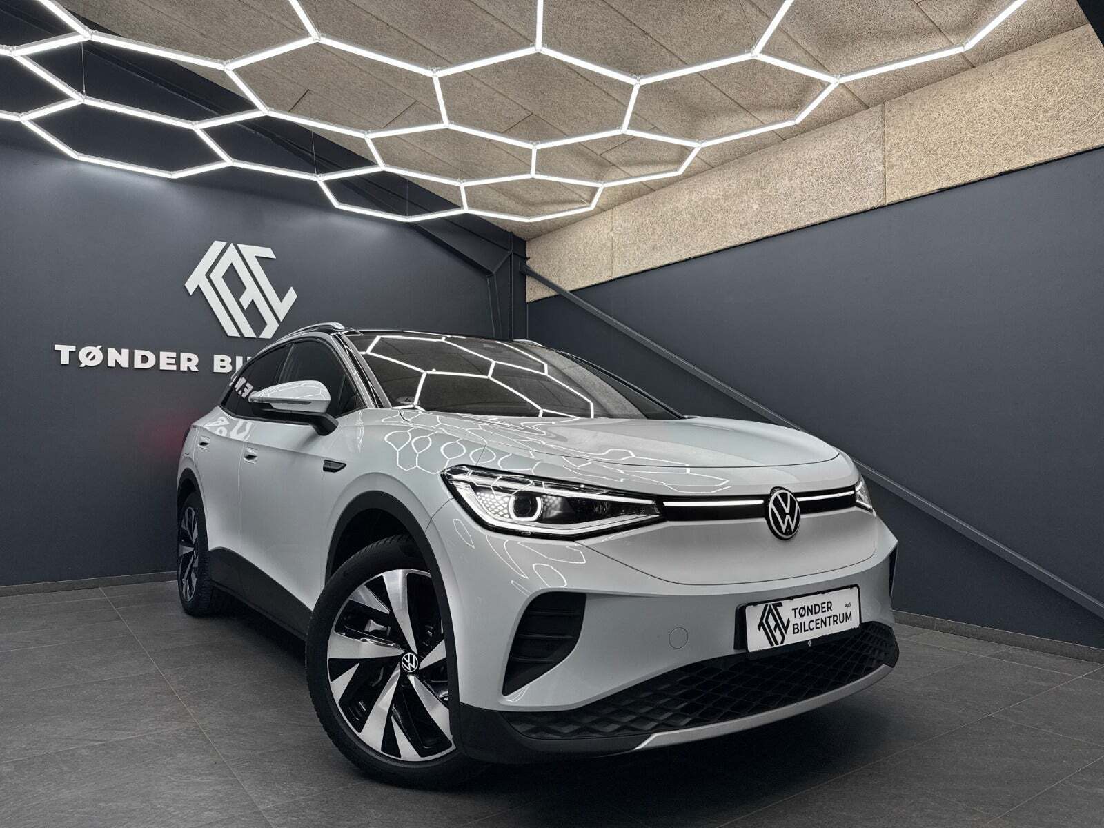 Hvid VW ID.4 fra 2022 set udefra