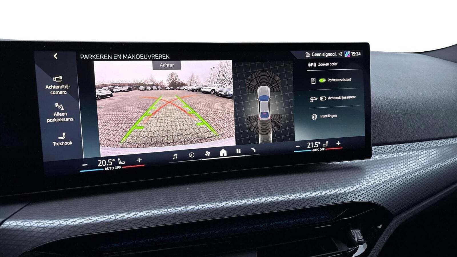 Grå BMW i4 fra 2025