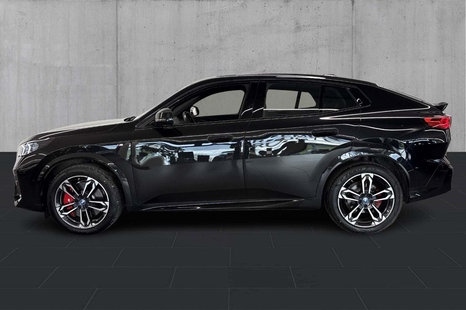 BMW iX2 eDrive20 M-Sport