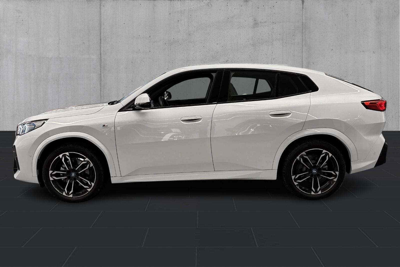 BMW iX2 eDrive20 M-Sport