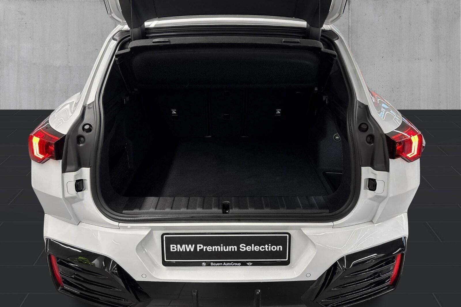 Hvid BMW iX2 fra 2024