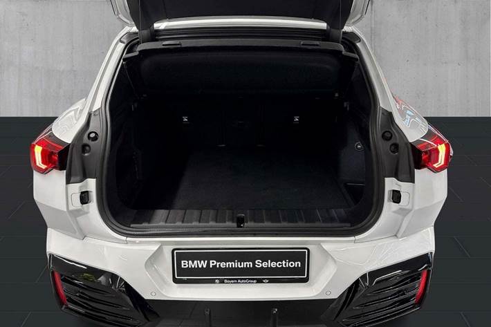 Hvid BMW iX2 fra 2024