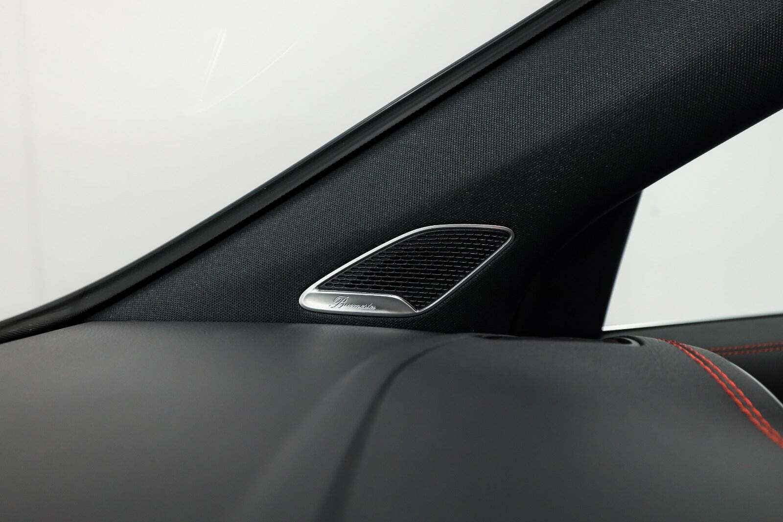 Blå Mercedes EQA250+ fra 2025