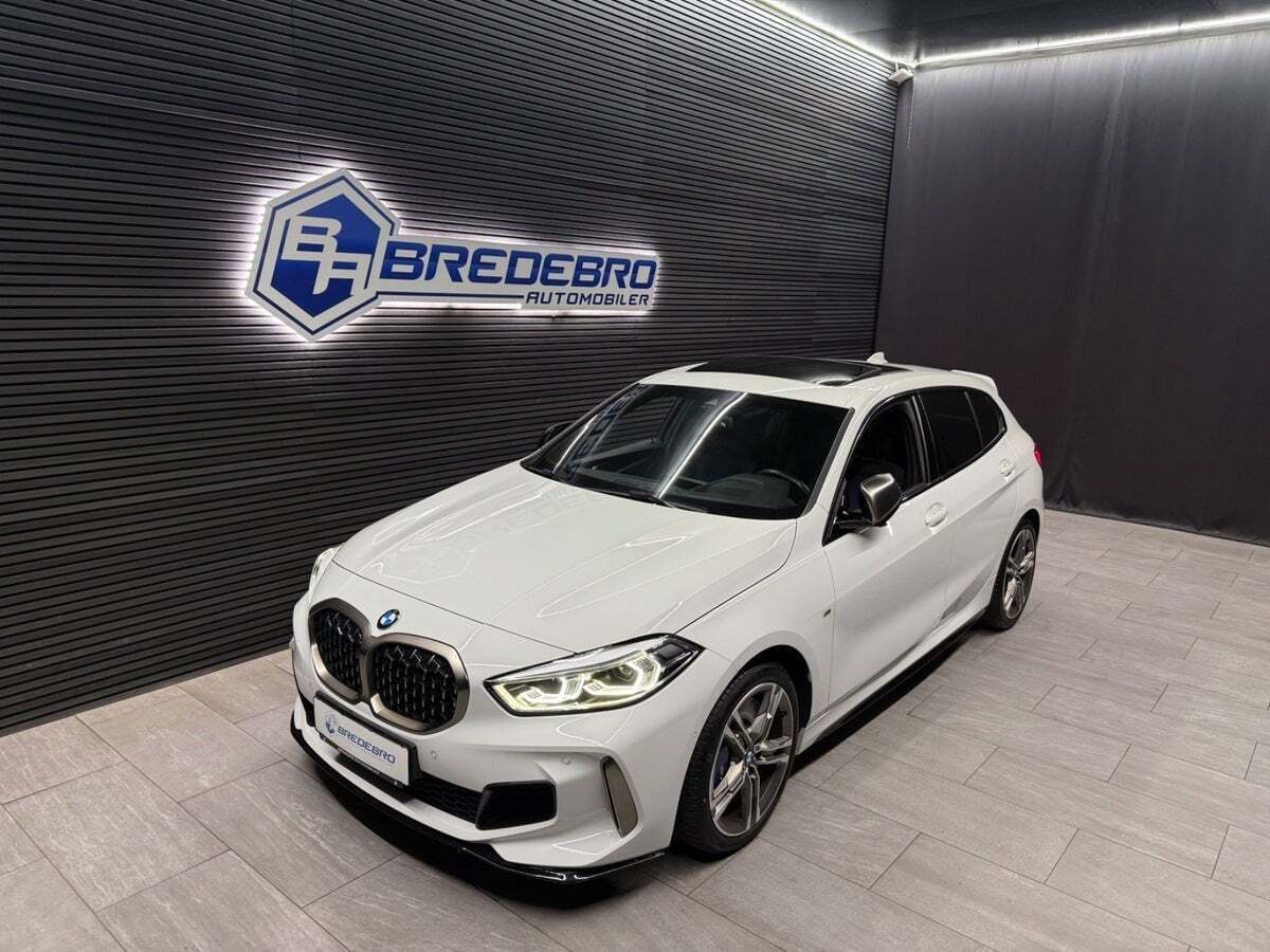 BMW M135i 2,0 Connected xDrive aut.