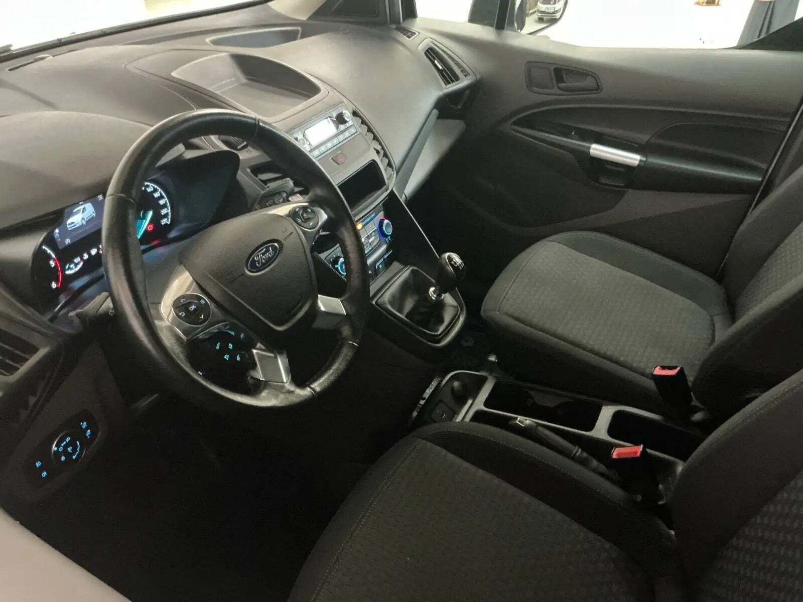 Ford Transit Connect 1,5 EcoBlue Trend aut. kort