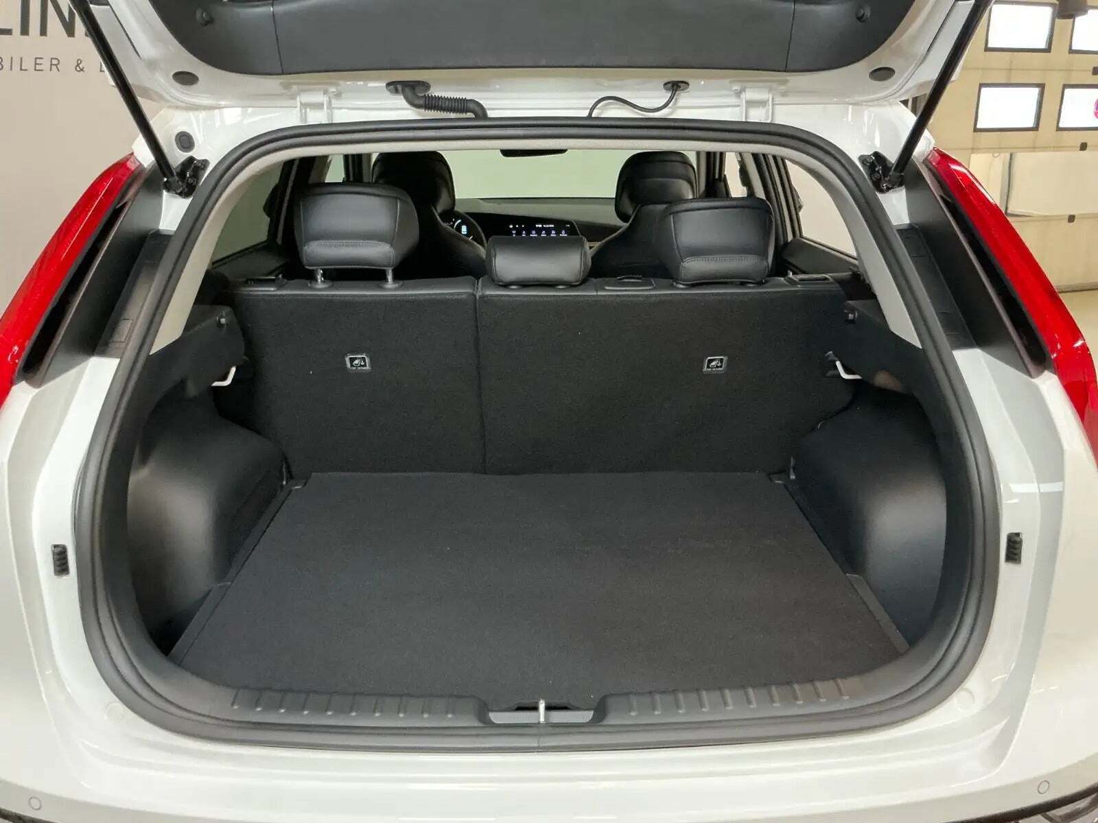 Hvid Kia Niro fra 2025