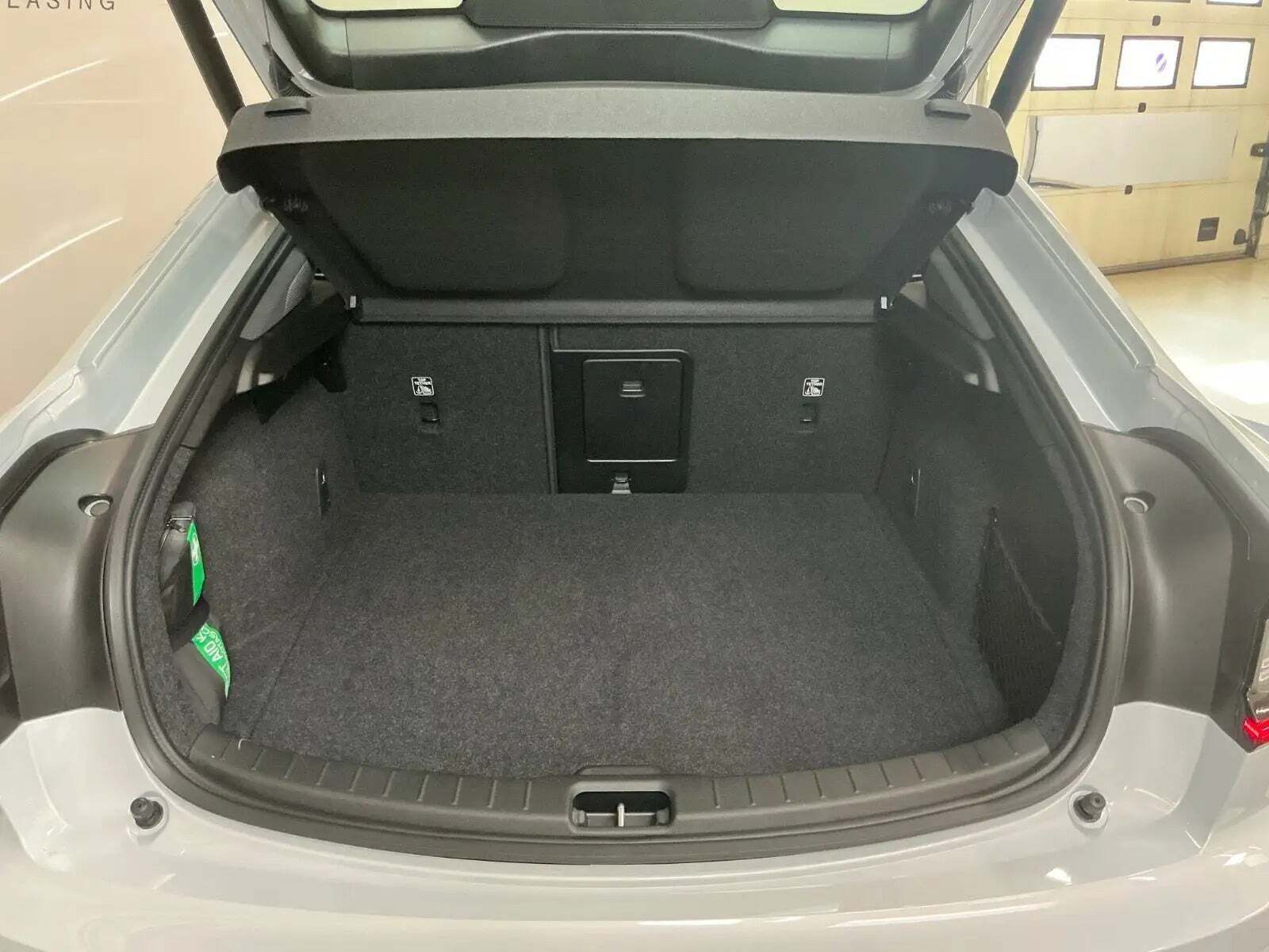 Hvid Polestar 2 fra 2024