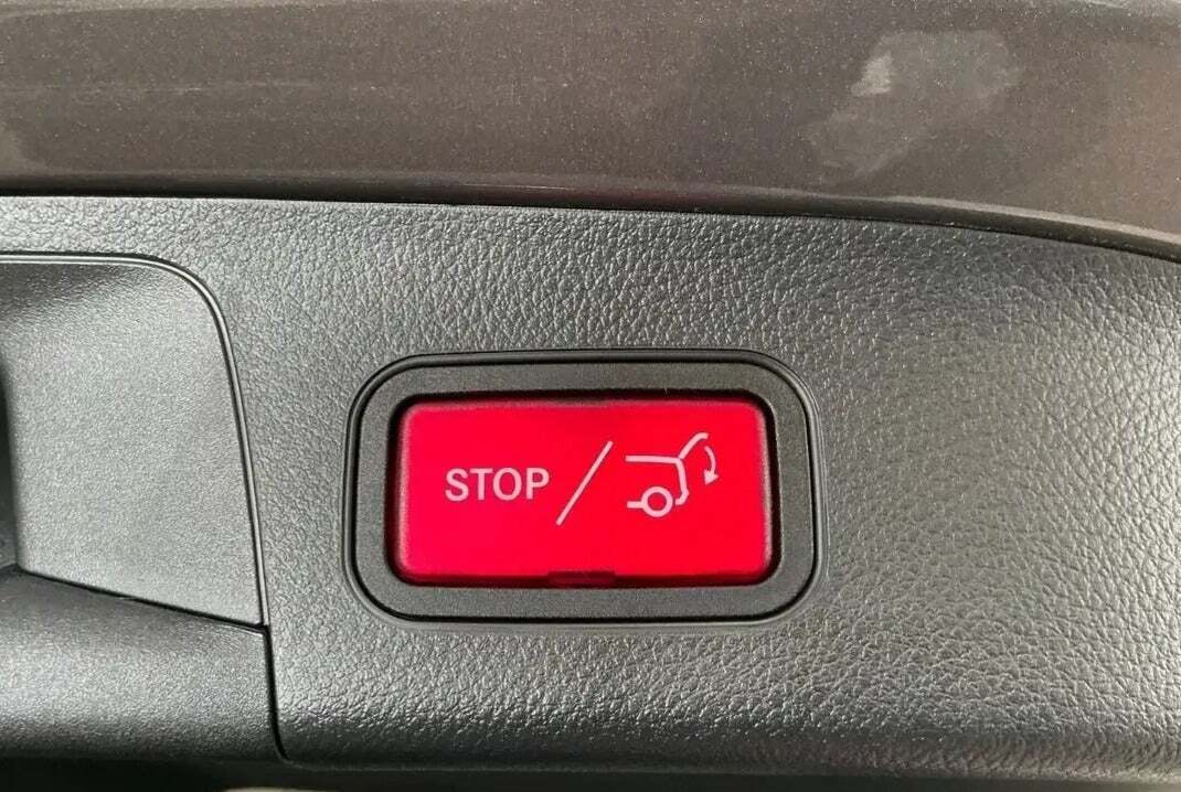 Grå Mercedes EQA350 fra 2024