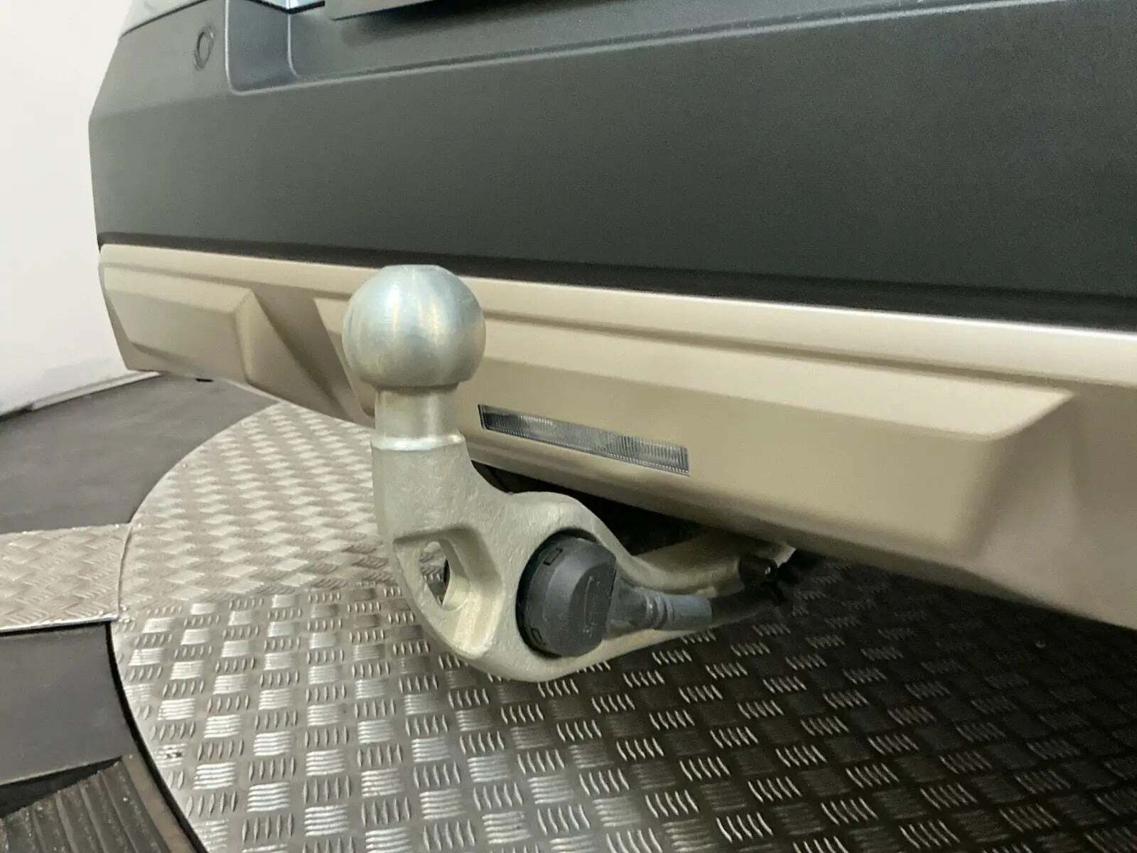 Grøn Mini Countryman SE fra 2024