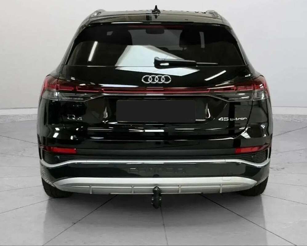 Audi Q4 e-tron 45 S-line