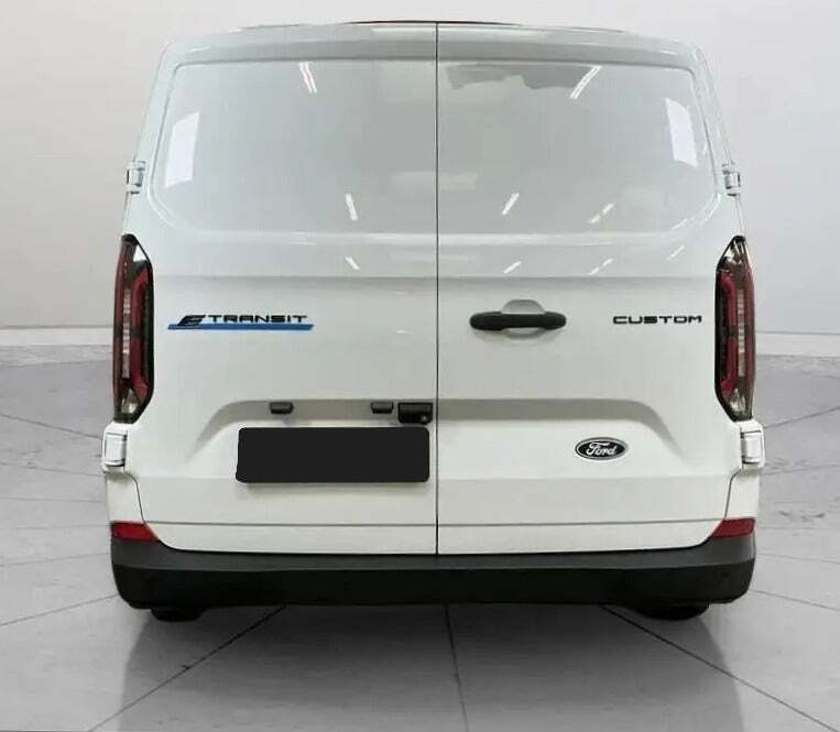 Ford E-Transit Custom 320L 64 Trend