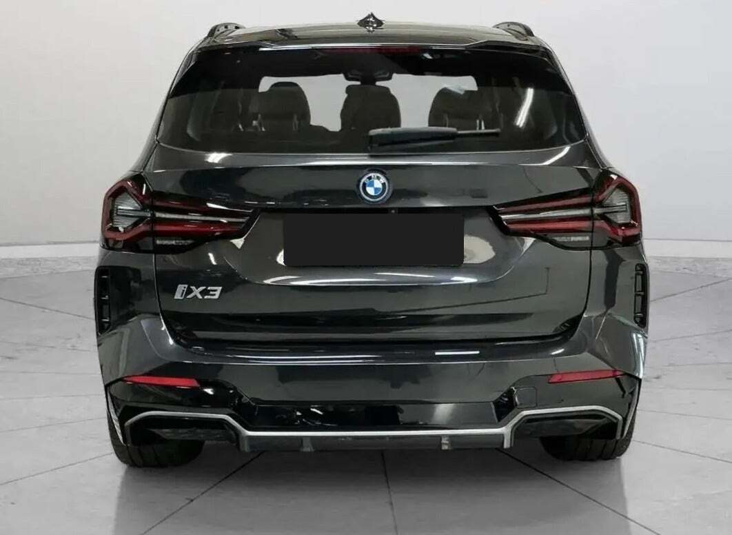 BMW iX3 Charged Plus M-Sport