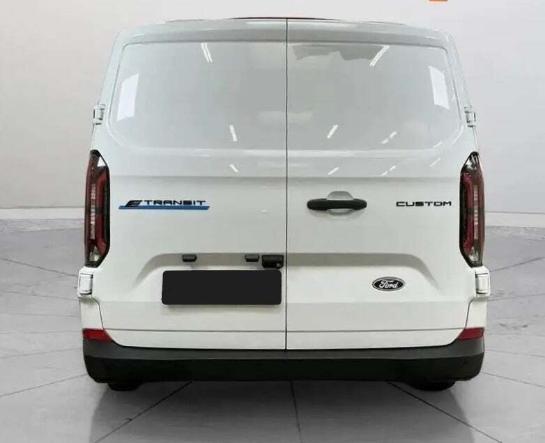 Ford E-Transit Custom 320L 64 Trend