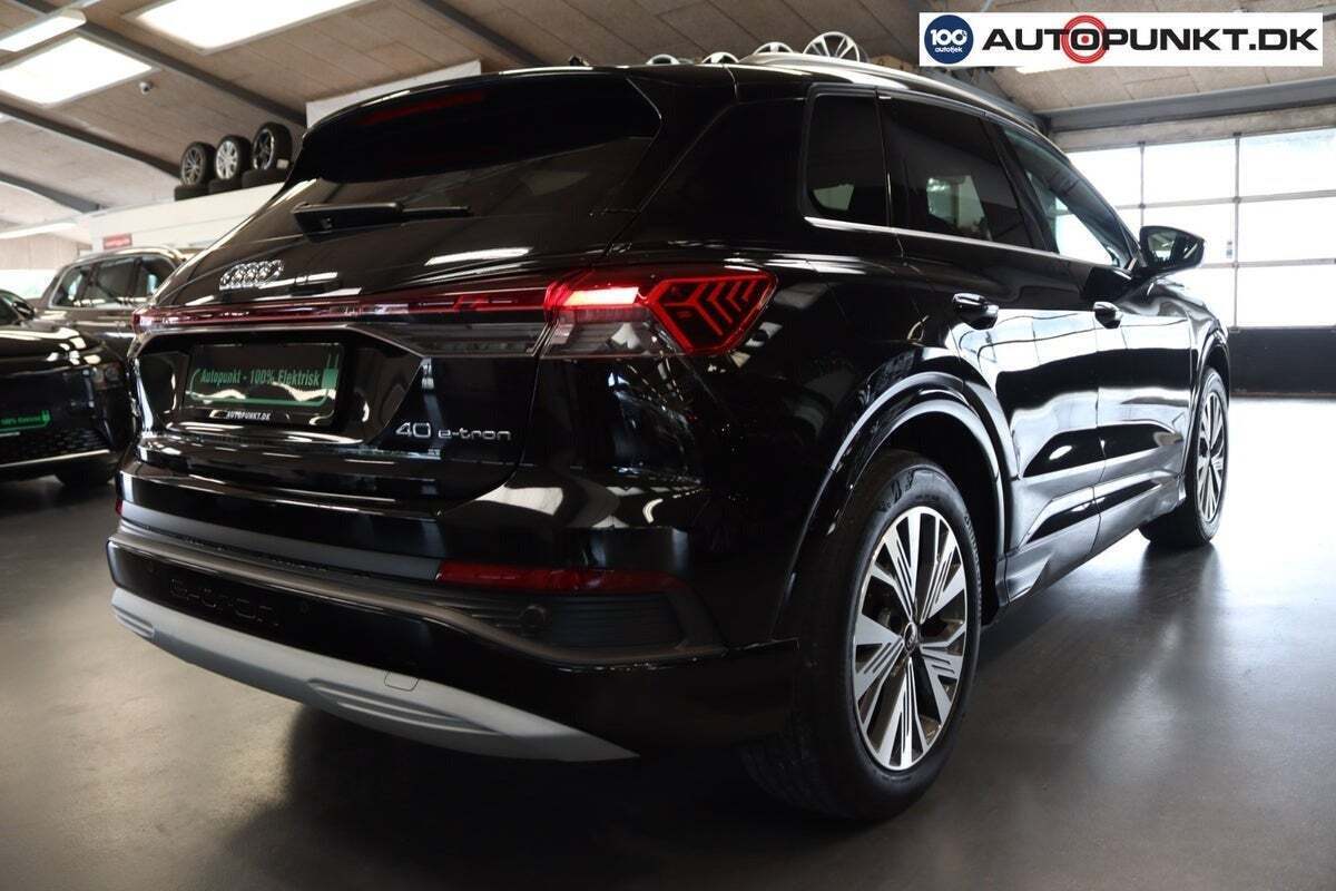 Sort Audi Q4 e-tron fra 2021
