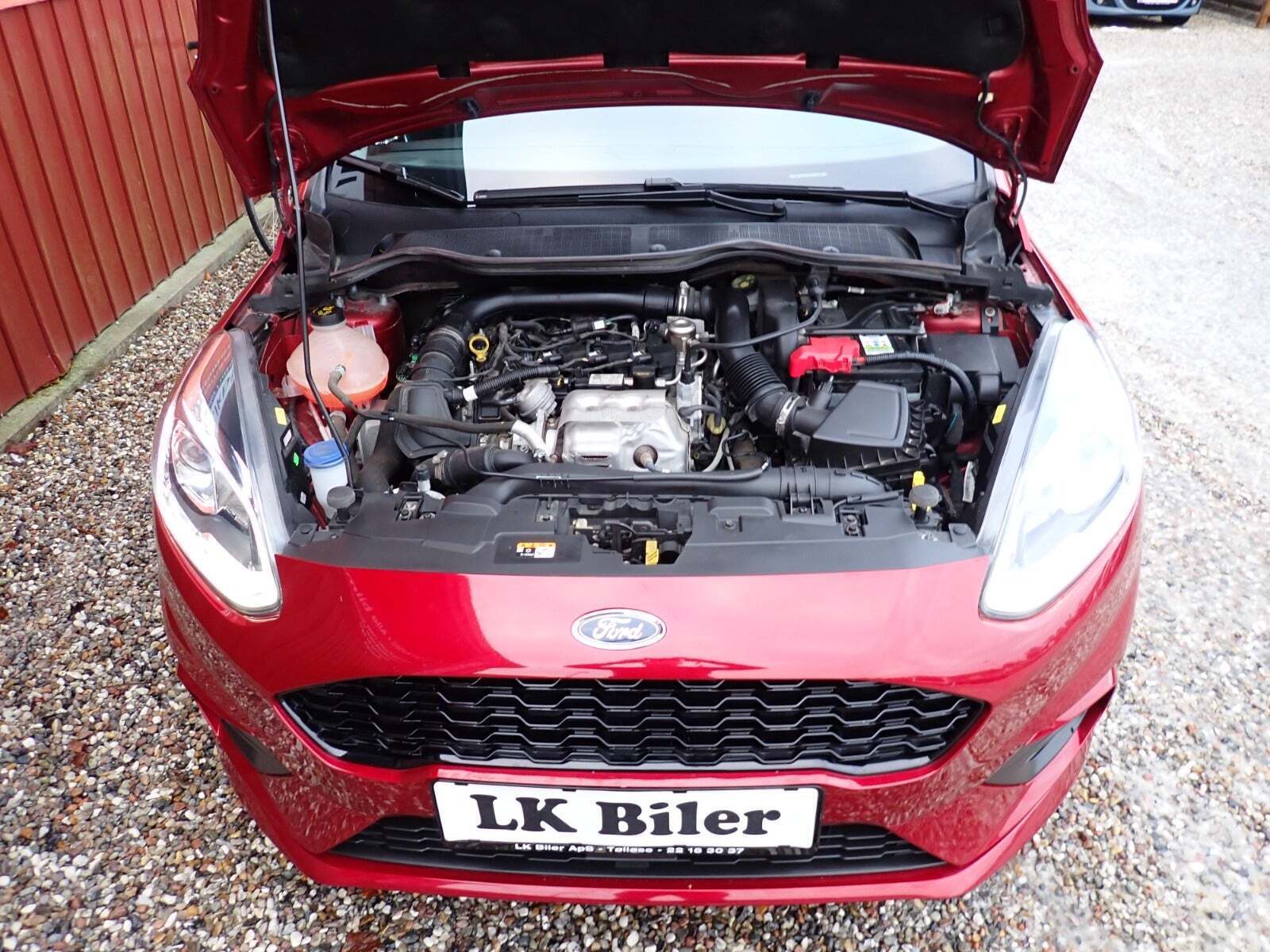 Rød Ford Fiesta fra 2018