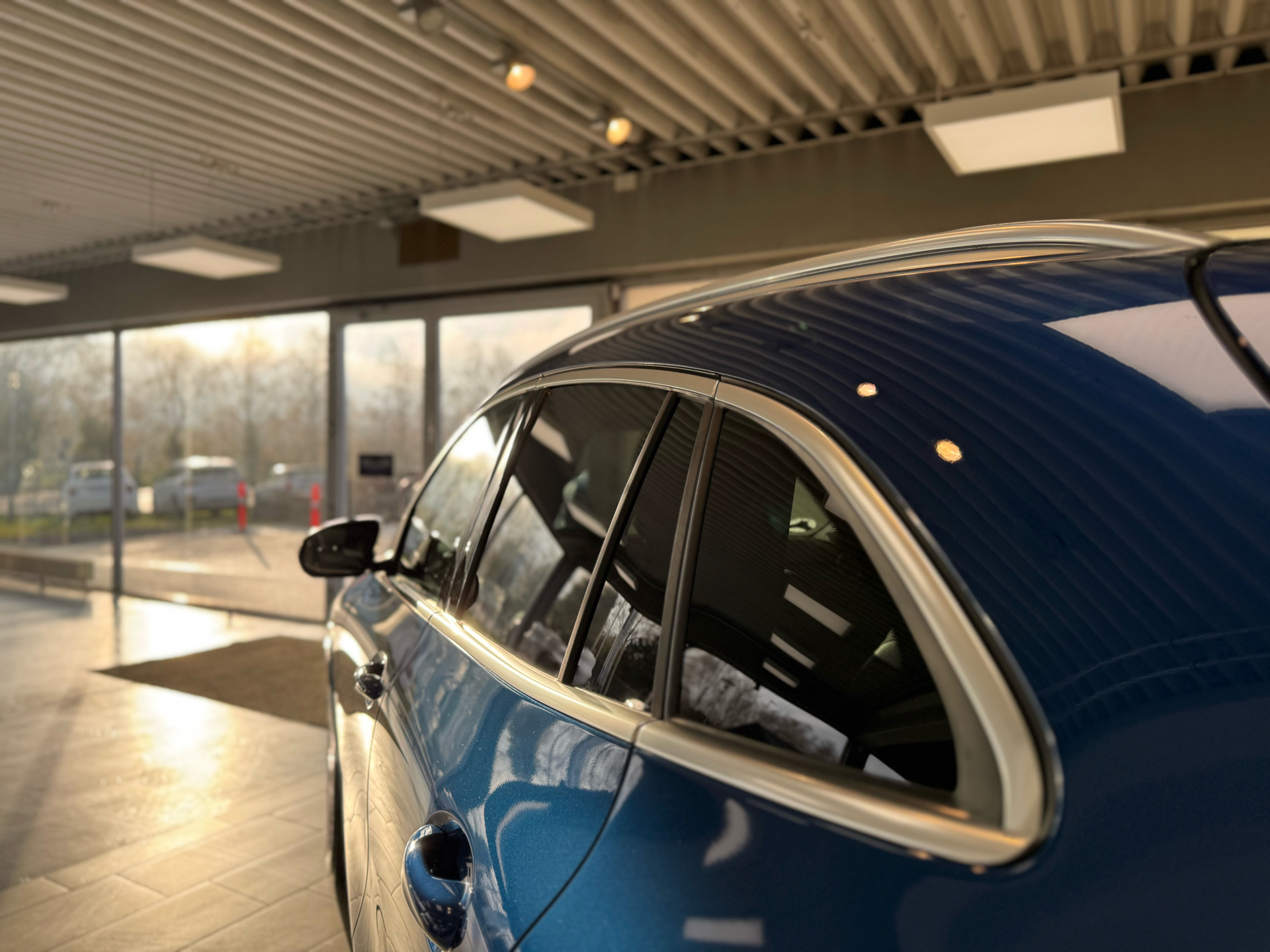 Blå Mercedes EQA 250+ fra 2025