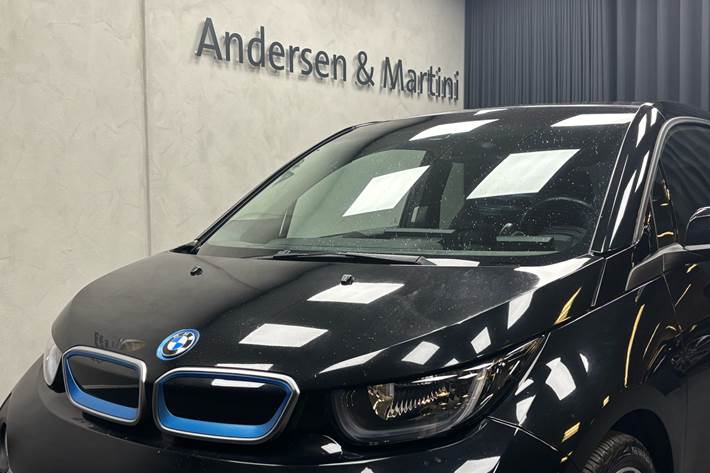 Sort BMW i3 fra 2017