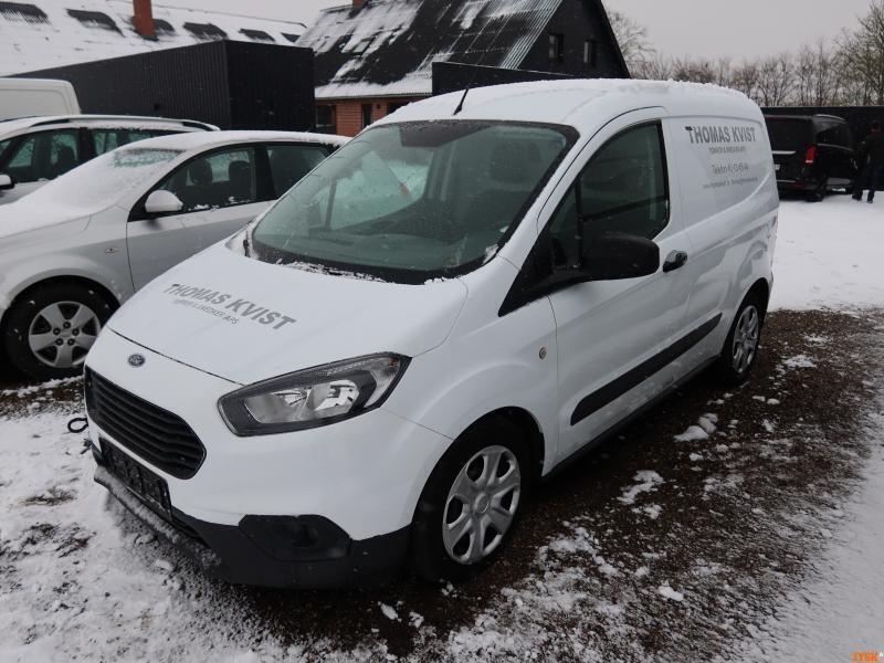 Ford T ansit Courier 1.5 TDCI (75 HK) Van FWD M6.