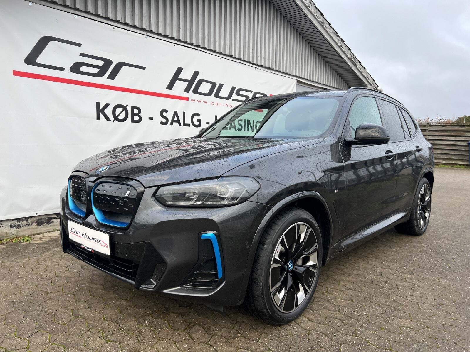 BMW iX3 Charged Plus M-Sport