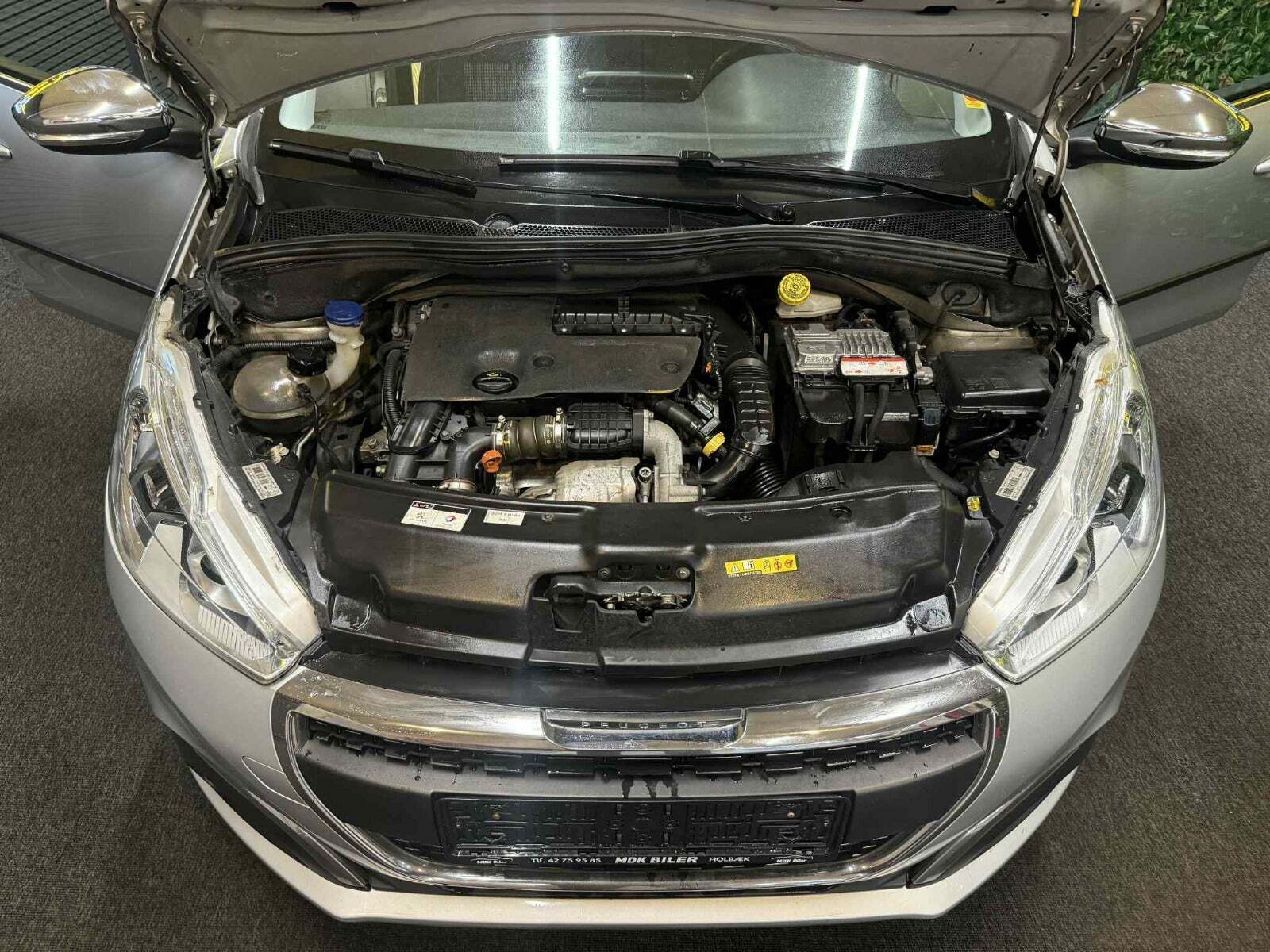 undefined Peugeot 208 fra 2016