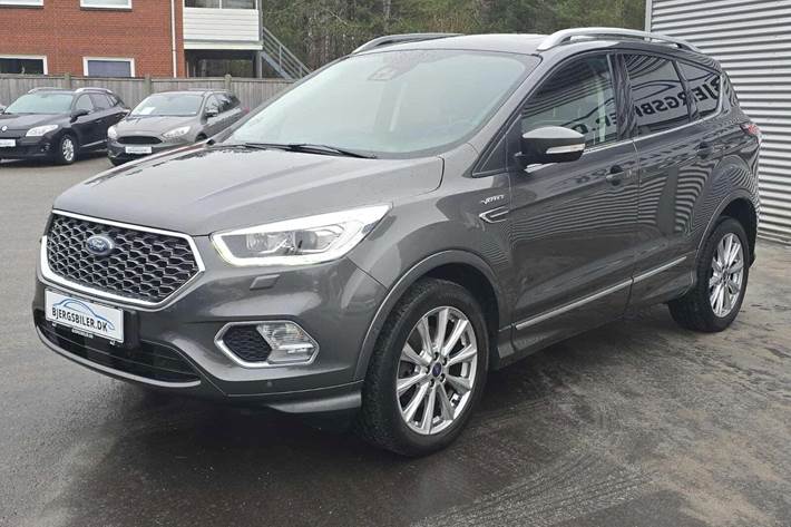 Grå Ford Kuga fra 2018
